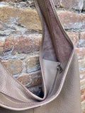 Dark beige slouch bag. Tote leather bag in taupe with ZIPPER. Soft genuine leather. Beige leather purse. Wide strap shoulder bag.