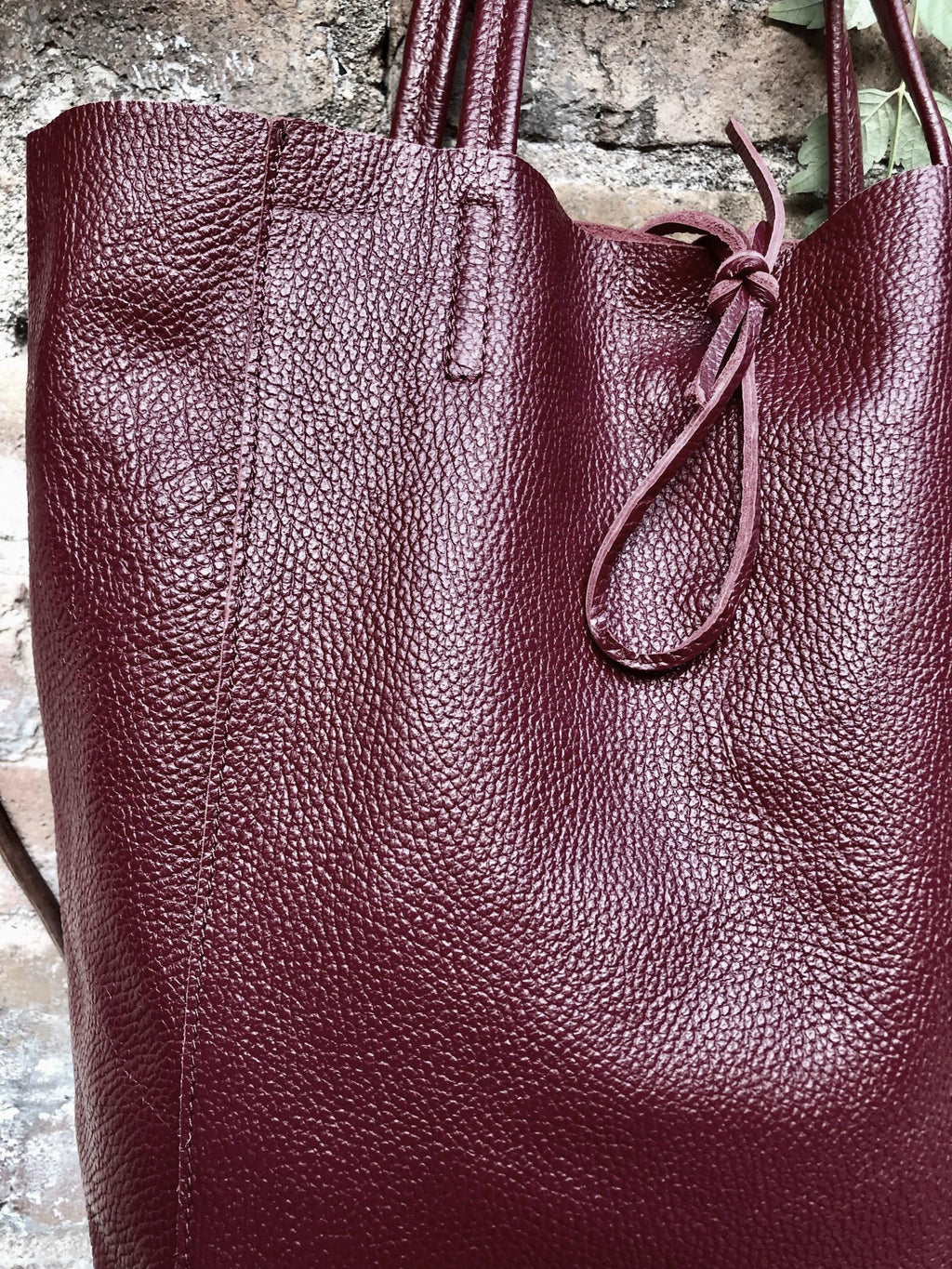 Tote leather bag in dark burgundy. Maroon leather shopper with zipper. GENUINE leather. Large wine red purse for your laptop, books...