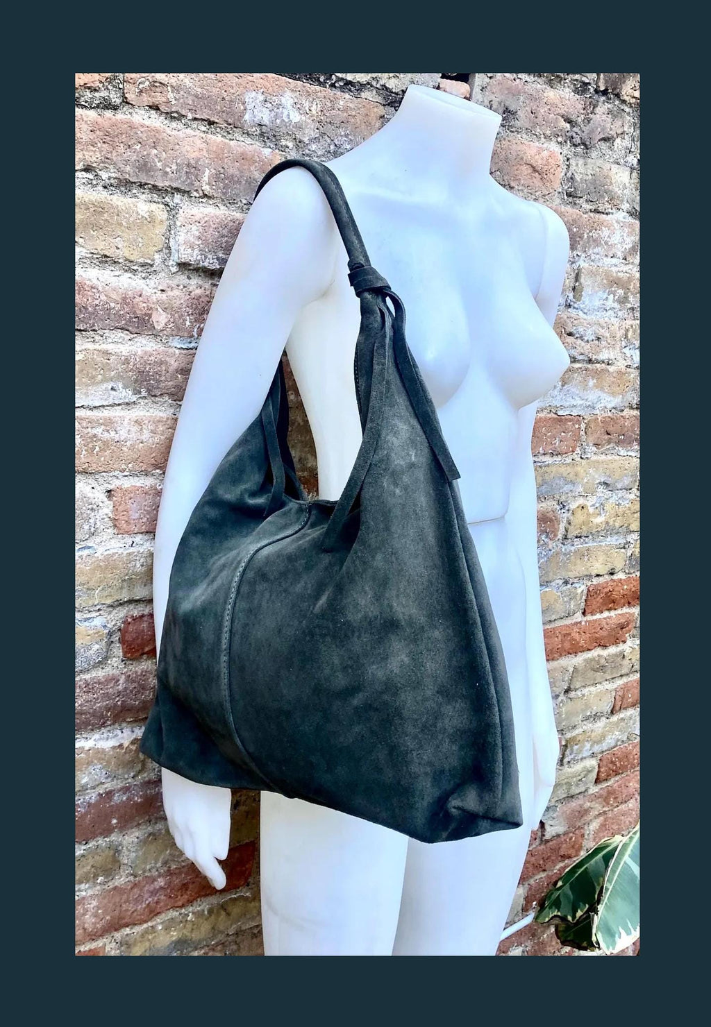 Slouch bag in dark green with and zipper. Genuine leather bag. Green color origami lined bag. Green suede purse. Wide strap shoulder bag.