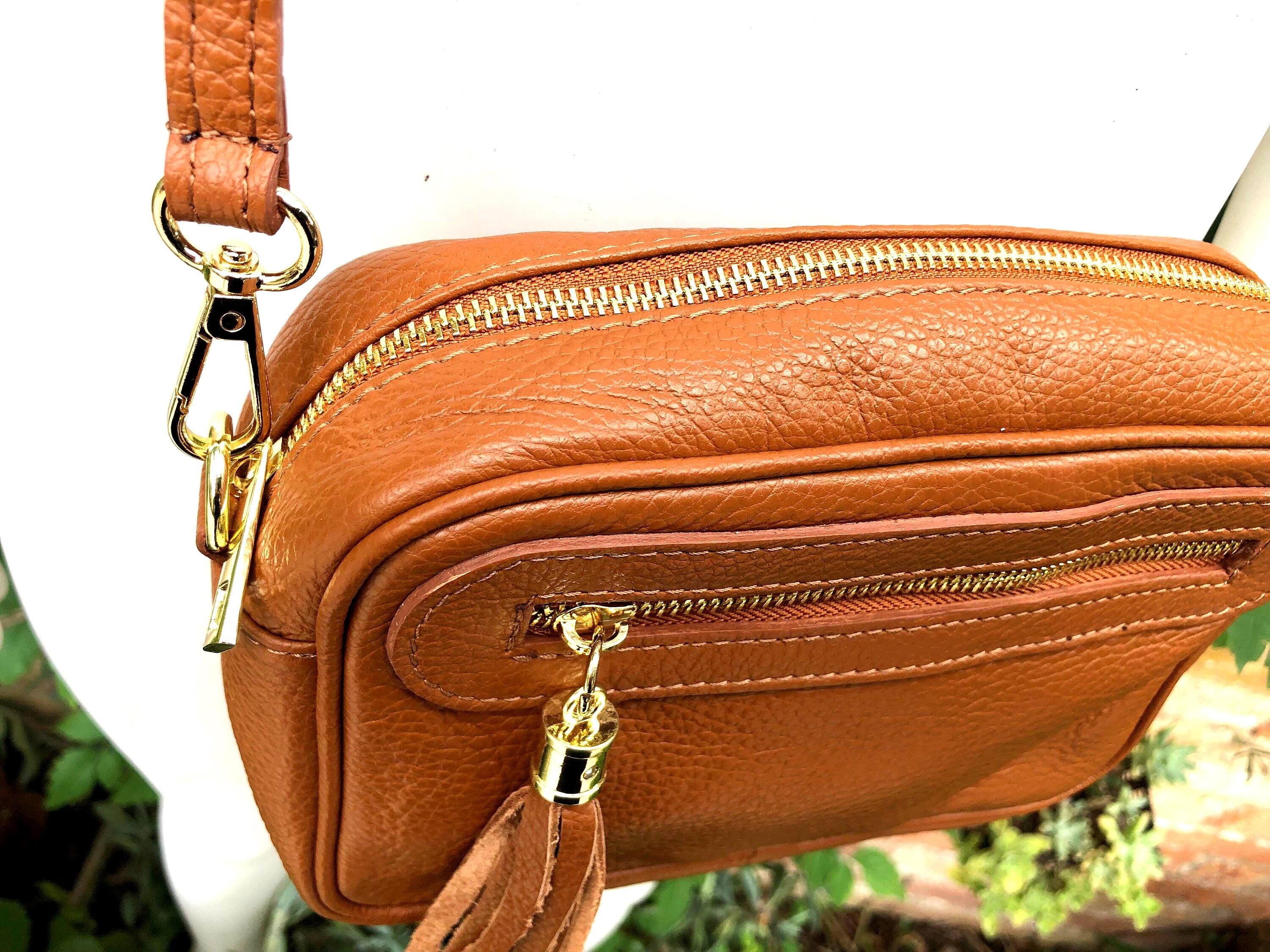 Small leather bag in Camel brown. Cross body bag, shoulder bag in GENUINE leather. Saddle brown leather bag with adjustable strap and zipper