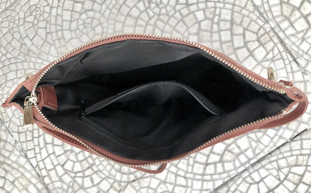 Camel brown leather bag. Rusty cross body / shoulder bag. Genuine leather purse with adjustable strap and zipper. Soft brown leather bag