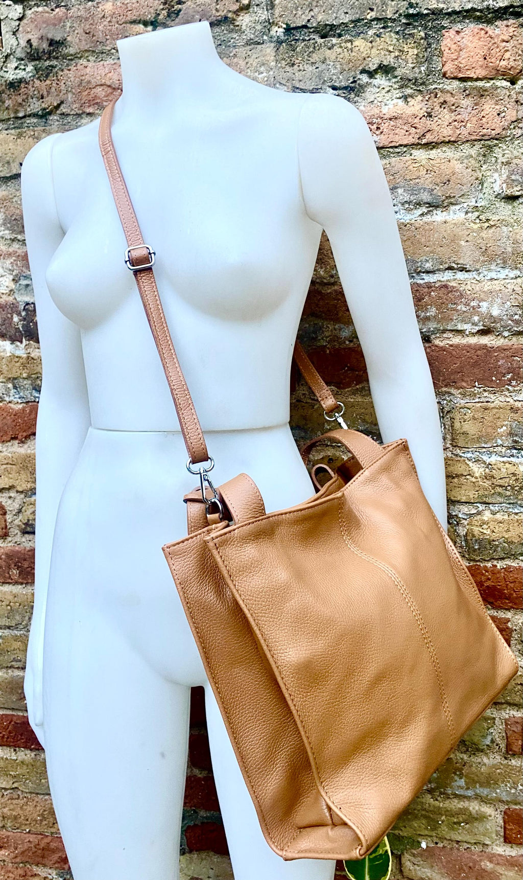 Camel brown leather bag. Light brown hobo shoulder bag + added crossbody strap. Genuine leather shopper. Caramel brown purse