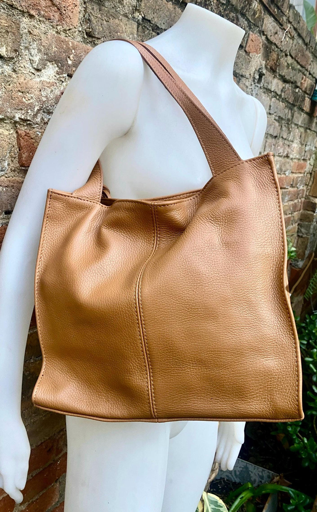 Camel brown leather bag. Light brown hobo shoulder bag + added crossbody strap. Genuine leather shopper. Caramel brown purse