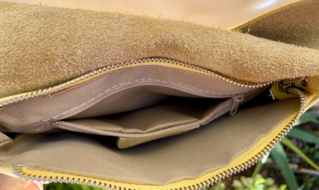Small leather bag in light YELLOW.Cross body bag, shoulder bag in GENUINE leather. Yellow bag with adjustable strap, zipper and flap.