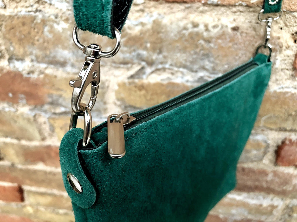 Dark green suede leather bag. Small crossbody / shoulder bag in GENUINE leather. Adjustable strap and zipper. Green suede purse