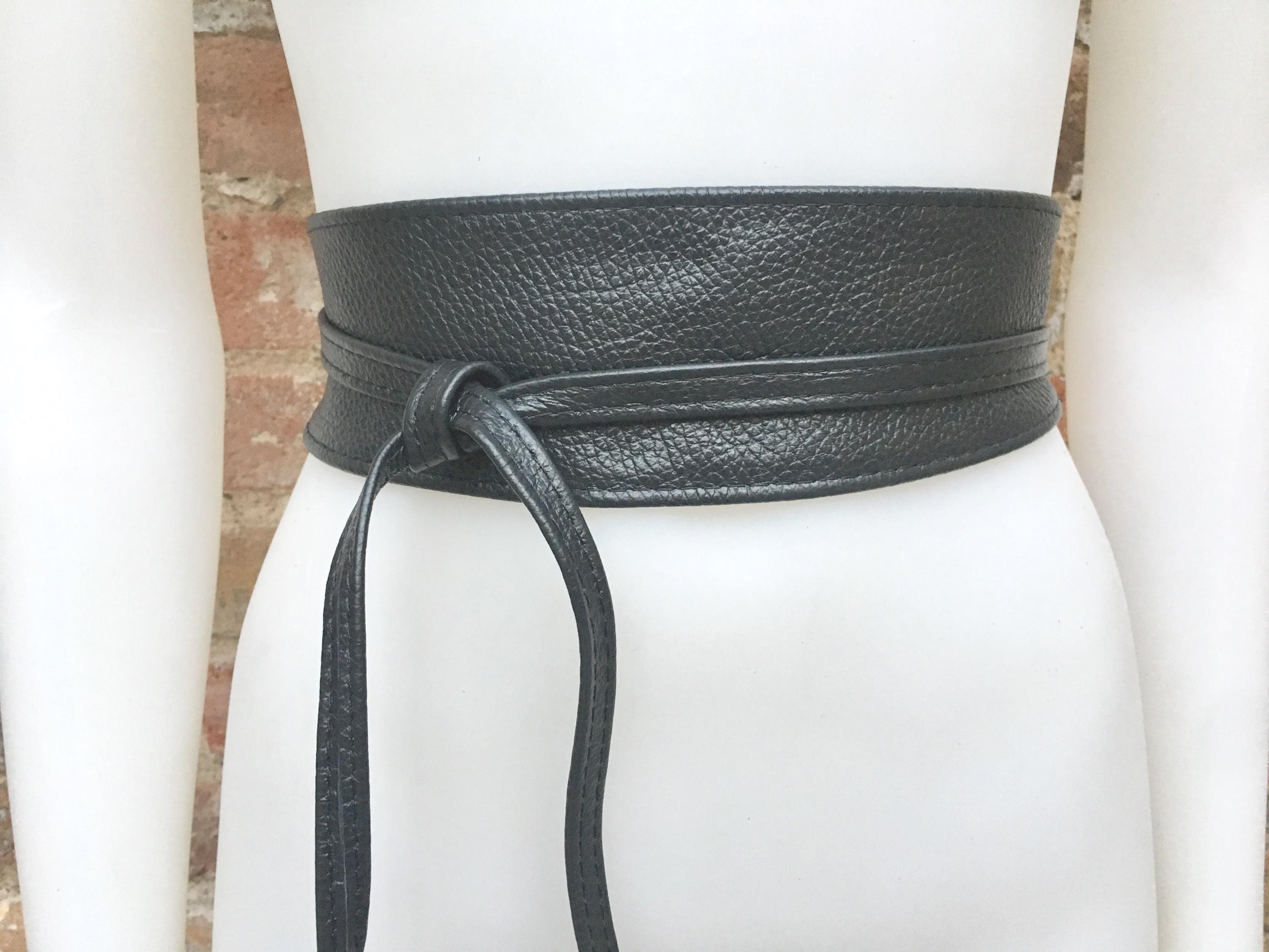 Obi belt in soft leather. Wrap belt in BLUE. Waist belt in NAVY. Wraparound belt in blue genuine leather. Boho navy belt.