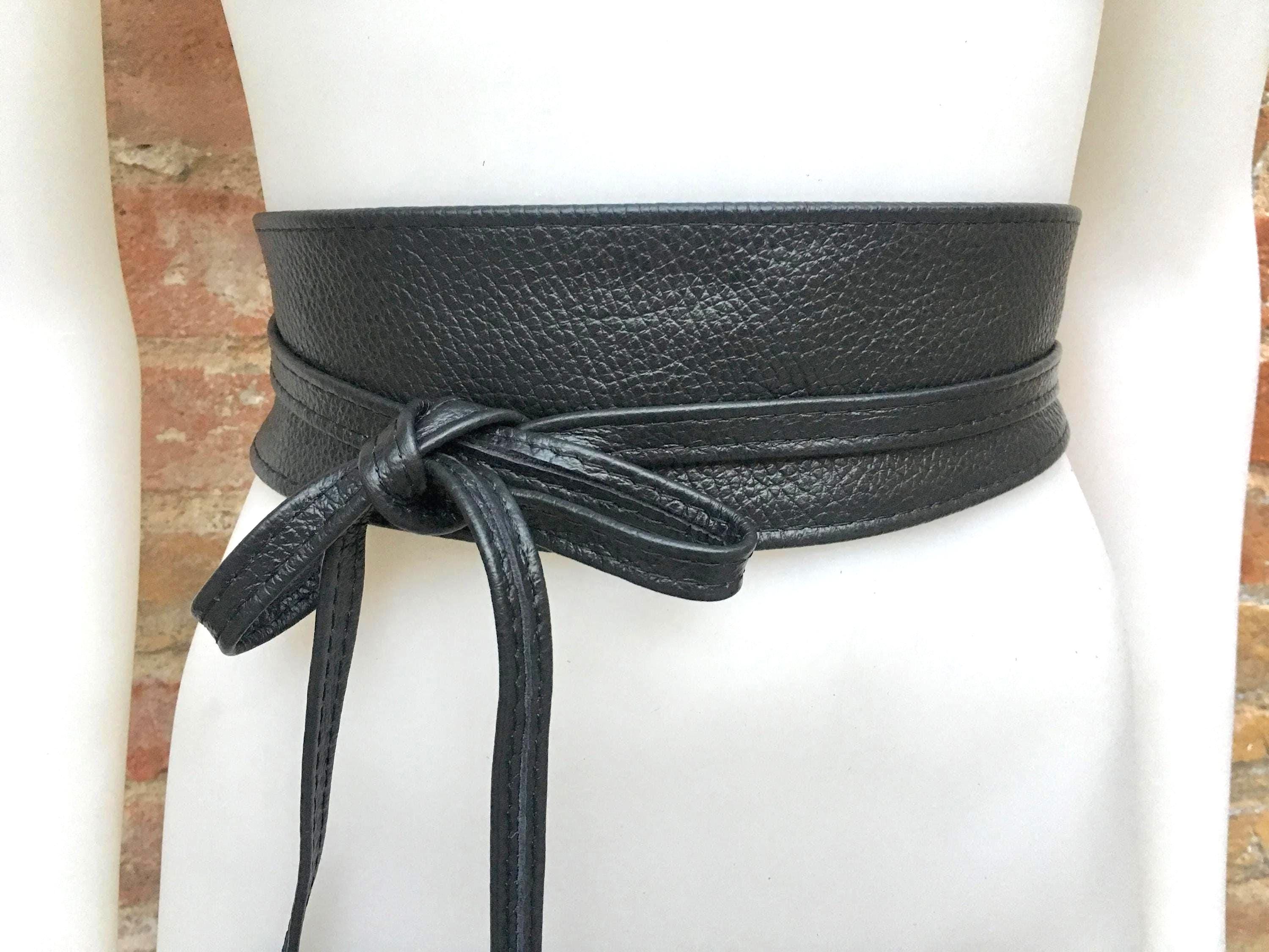 Obi belt in soft leather. Wrap belt in BLUE. Waist belt in NAVY. Wraparound belt in blue genuine leather. Boho navy belt.