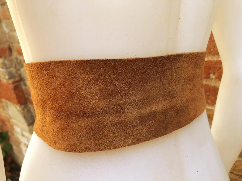 Rusty brown suede waist belt with large metal buckle. Soft suede belt in saddle brown. Camel boho suede belt. Genuine natural suede leather.