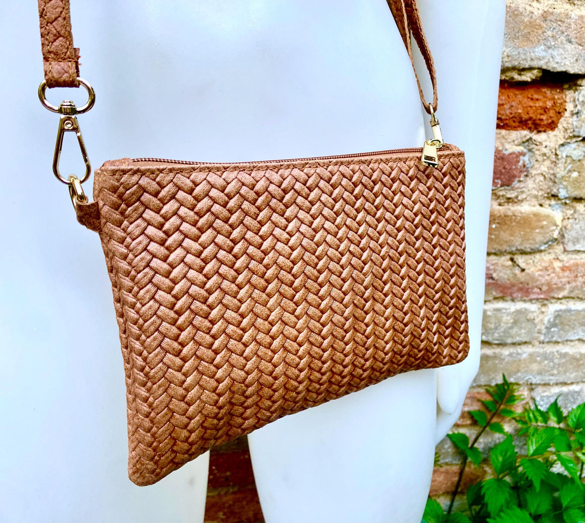 Small leather bag in camel brown. Embossed GENUINE leather crossbody / shoulder bag. Brown leather bag. Tobacco brown purse