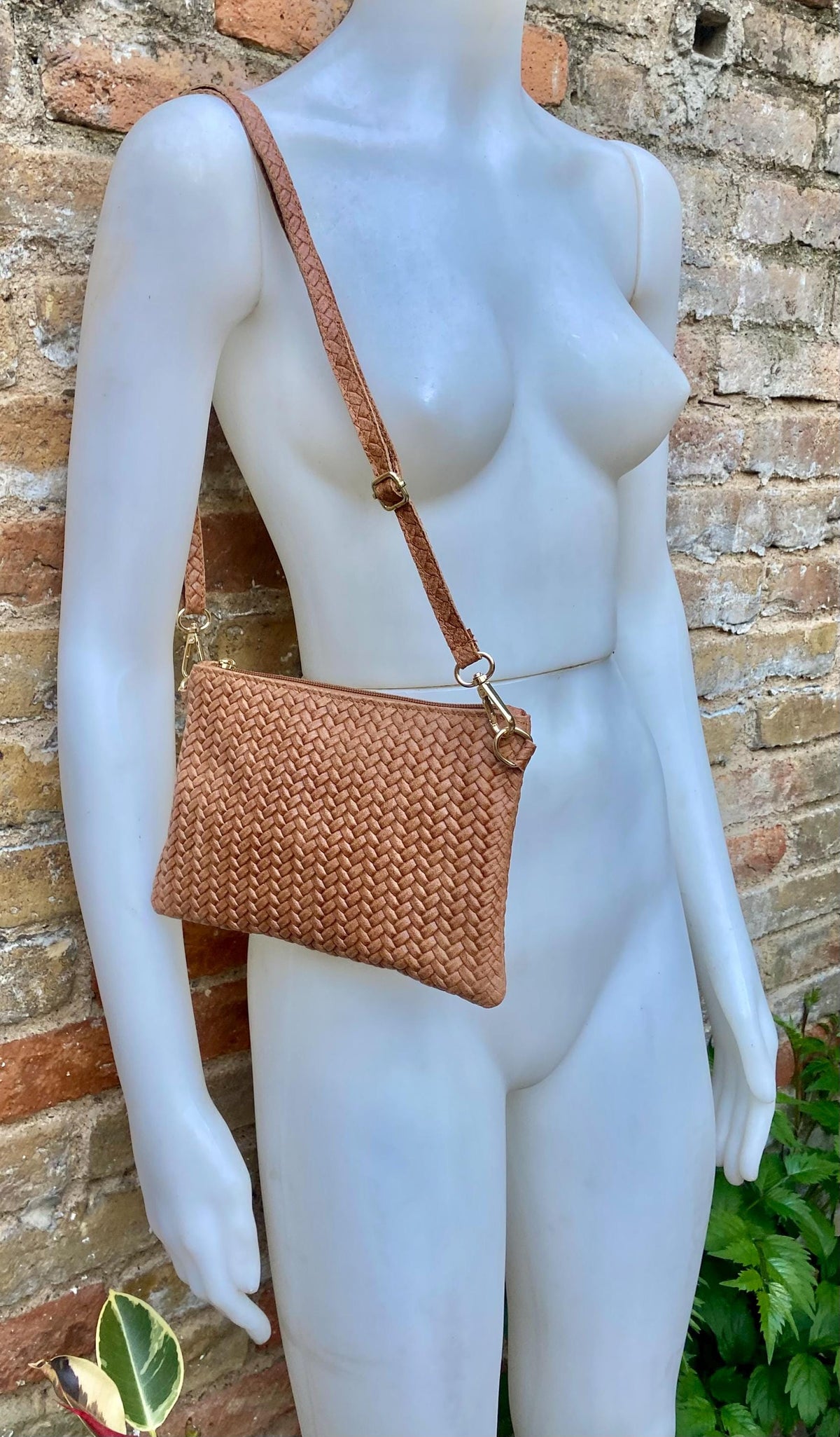 Small leather bag in camel brown. Embossed GENUINE leather crossbody / shoulder bag. Brown leather bag. Tobacco brown purse