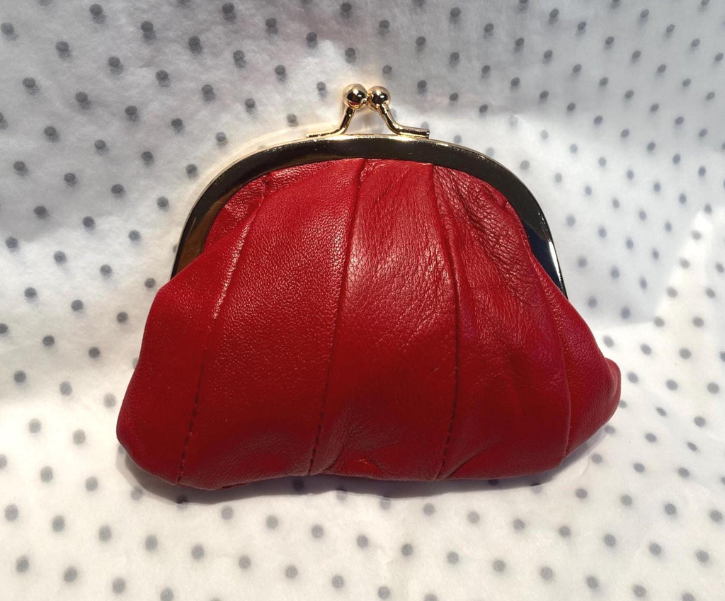 Small coin purse. Genuine leather purse in with metallic frame in SILVER. Retro clip purse in soft leather. Kiss lock retro style coin purse