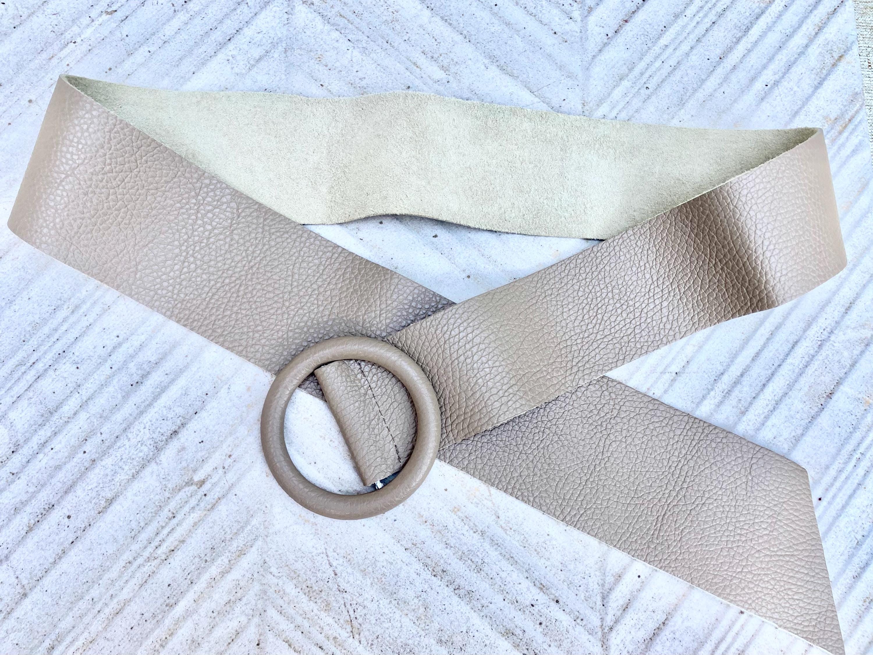 Beige leather waist belt with large round buckle. Soft leather belt in beige. Genuine leather dress belt. Beige wide waist belt