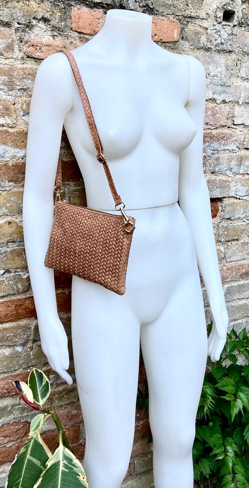 Small leather bag in camel brown. Embossed GENUINE leather crossbody / shoulder bag. Brown leather bag. Tobacco brown purse