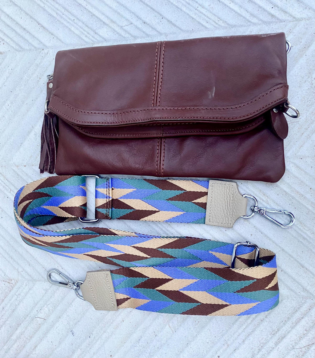Small leather bag in maroon. Cross body bag, shoulder bag in GENUINE leather. Burgundy - brown bag with adjustable strap, zipper and flap.