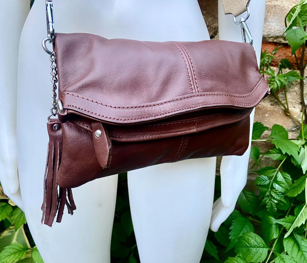Small leather bag in maroon. Cross body bag, shoulder bag in GENUINE leather. Burgundy - brown bag with adjustable strap, zipper and flap.