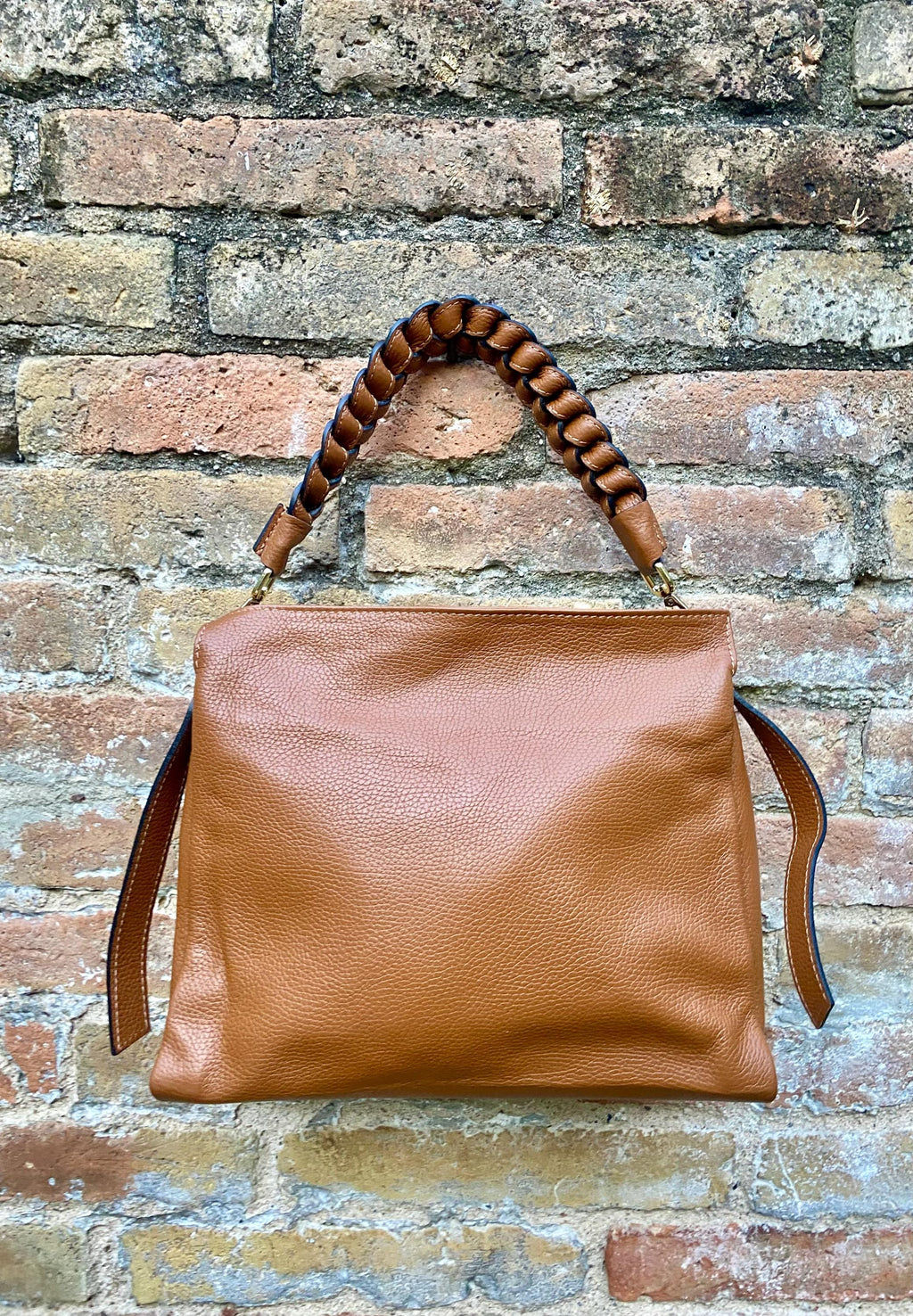 CAMEL BROWN genuine leather bag. Hand / shoulder / crossbody bag. Removable longer adjustable strap. Light tobacco shopper bag. Taupe purse