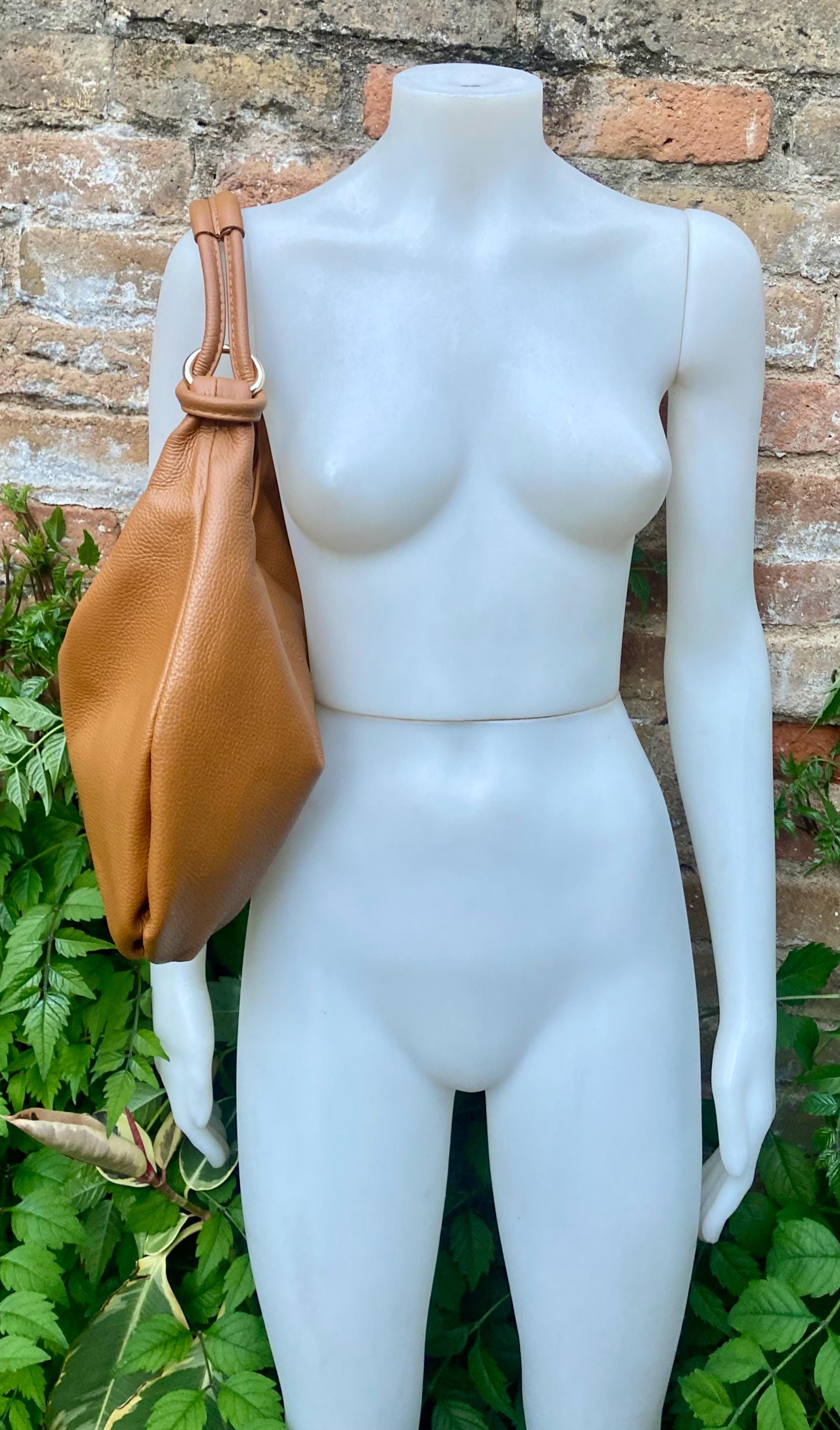 Camel brown leather slouchy bag with ZIPPER + lining. Soft natural genuine leather bag. Light brown leather purse. Brown leather hobo bag