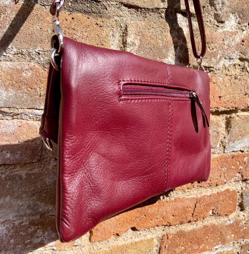Small leather bag in maroon. Cross body bag, shoulder bag in GENUINE leather. Burgundy - brown bag with adjustable strap, zipper and flap.