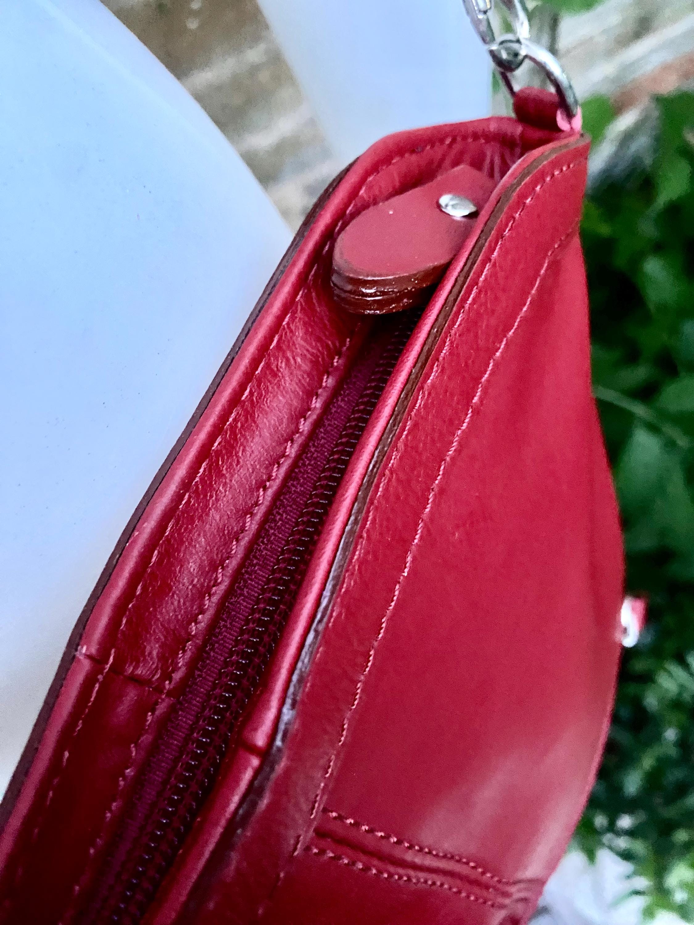 Small leather bag in RED. GENUINE leather cross body / shoulder bag in red with adjustable strap, zipper and flap.