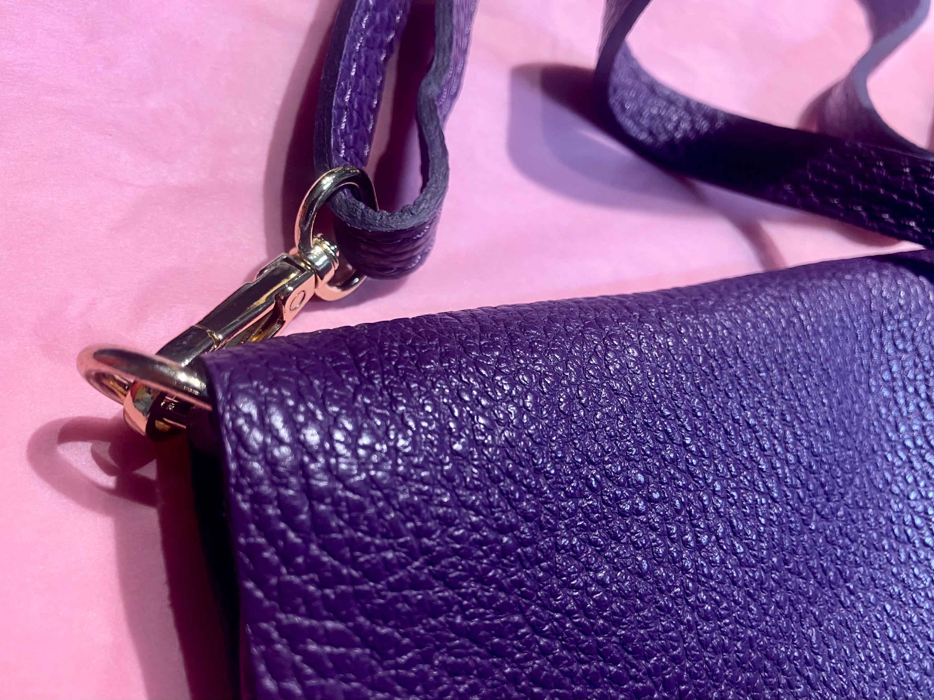 Small leather bag in purple. Crossbody or shoulder bag in GENUINE leather. Purple purse with adjustable strap and zipper underneath the flap
