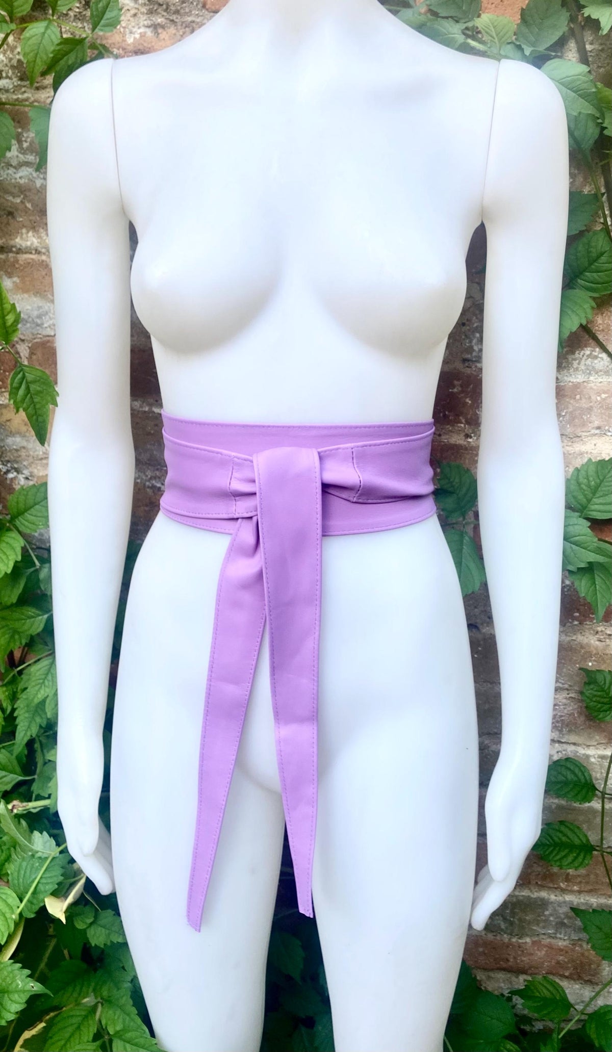 Light PURPLE obi belt. Lavender soft genuine leather. Wraparound lilac waist belt. Wide style. Boho dress belt in soft mauve leather