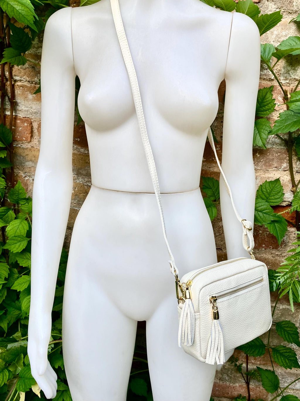 Small leather bag in white. GENUINE leather shoulder / cross body bag. White leather purse, adjustable strap + zippers.