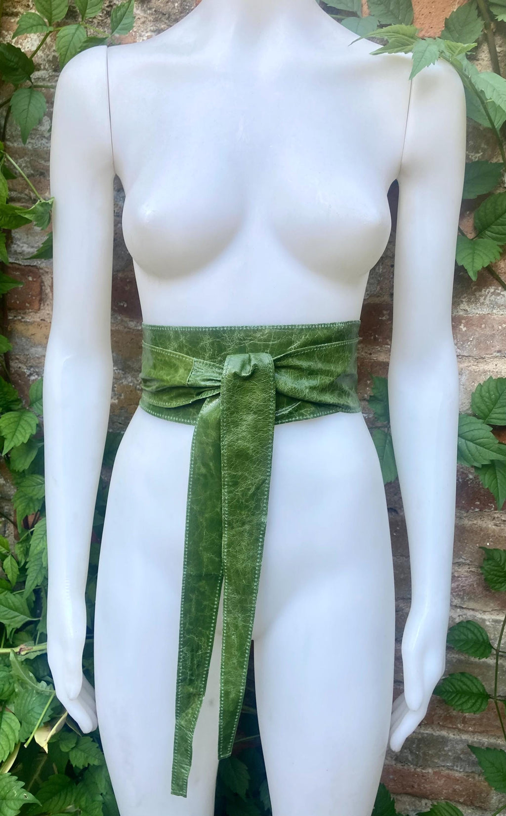 Moss green obi belt. Wrap belt in soft genuine leather. Wraparound wide waist belt. Boho dress belt in distressed glossy green leather.