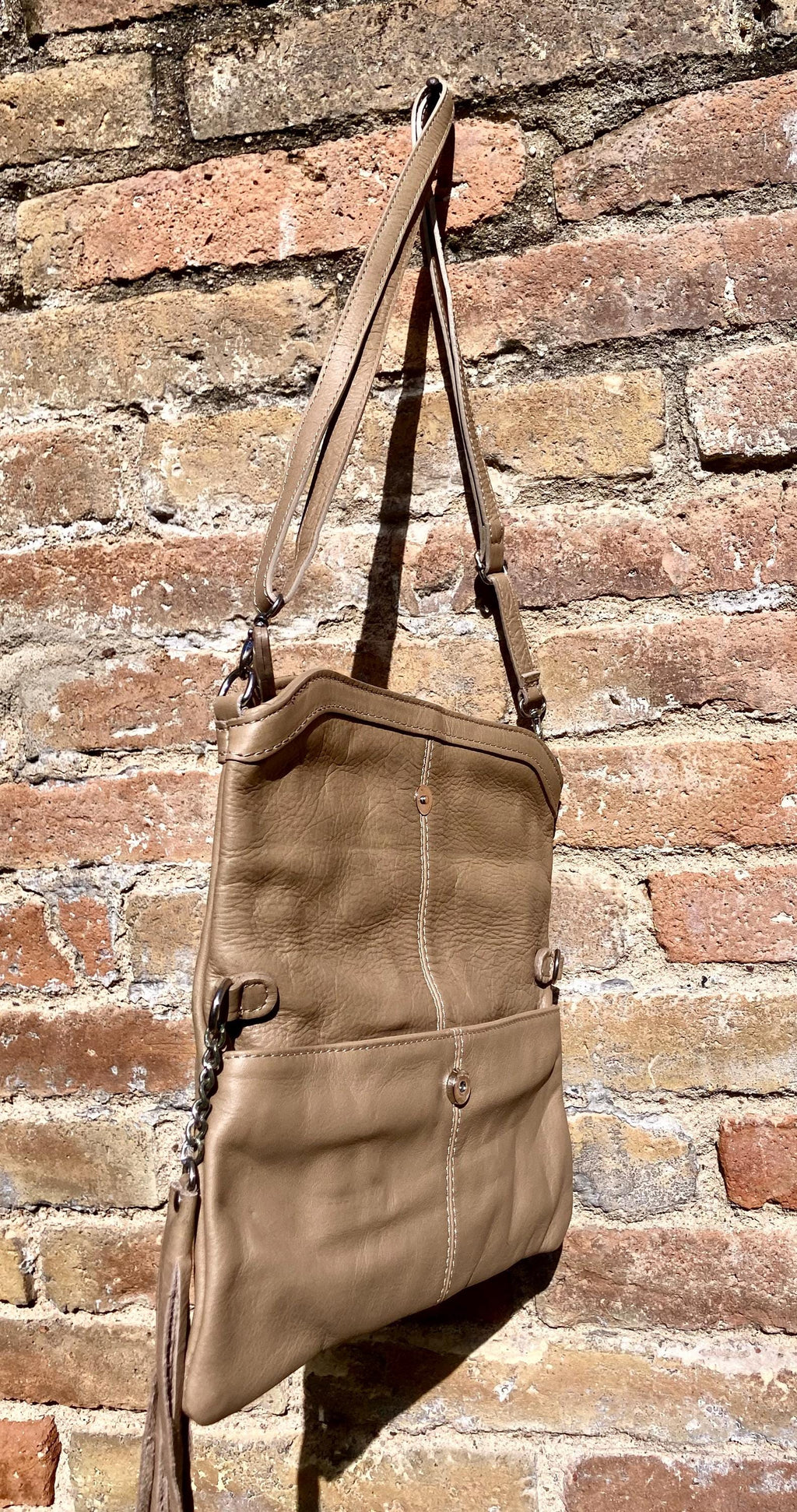 Small leather bag in maroon. Cross body bag, shoulder bag in GENUINE leather. Burgundy - brown bag with adjustable strap, zipper and flap.