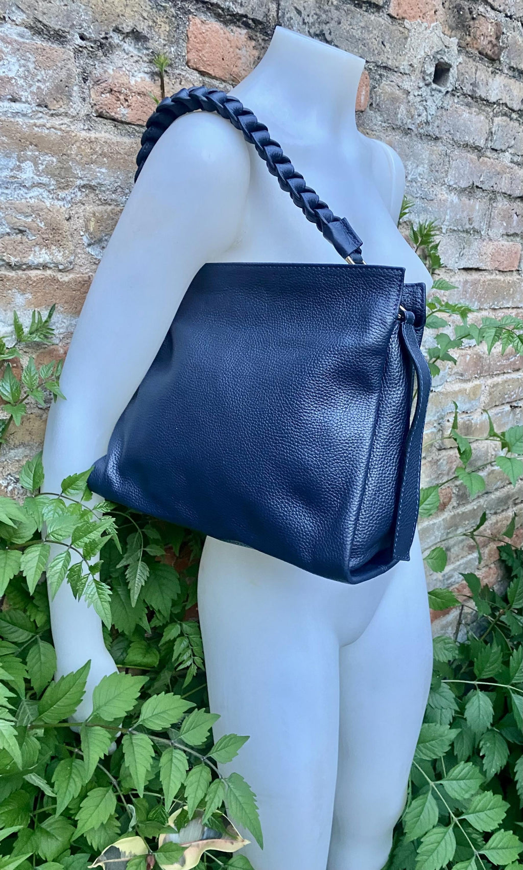 NAVY BLUE genuine leather bag. Hand / shoulder / crossbody bag. Removable longer adjustable strap. Dark blue shopper bag. Navy leather purse
