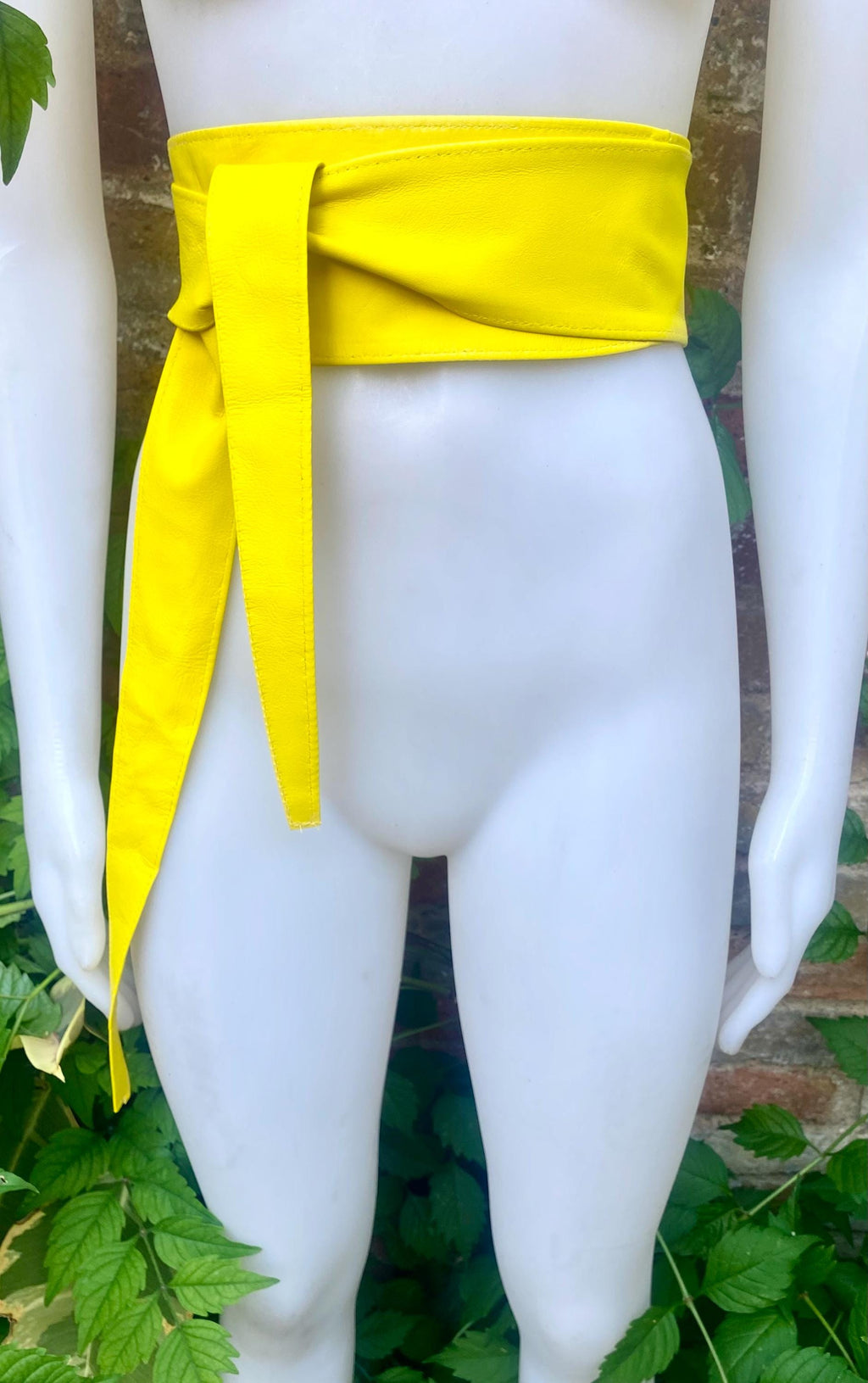 Bright yellow obi belt. Wrap belt in soft genuine leather. Wraparound waist belt. Wide style. Boho dress belt in canary yellow