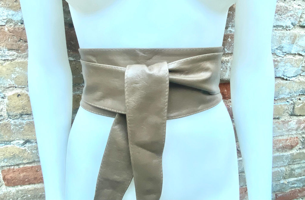 Light KHAKI brown obi belt. Wrap belt in soft genuine leather. Wraparound waist belt. Wide style. Boho wide dress belt in light taupe brown
