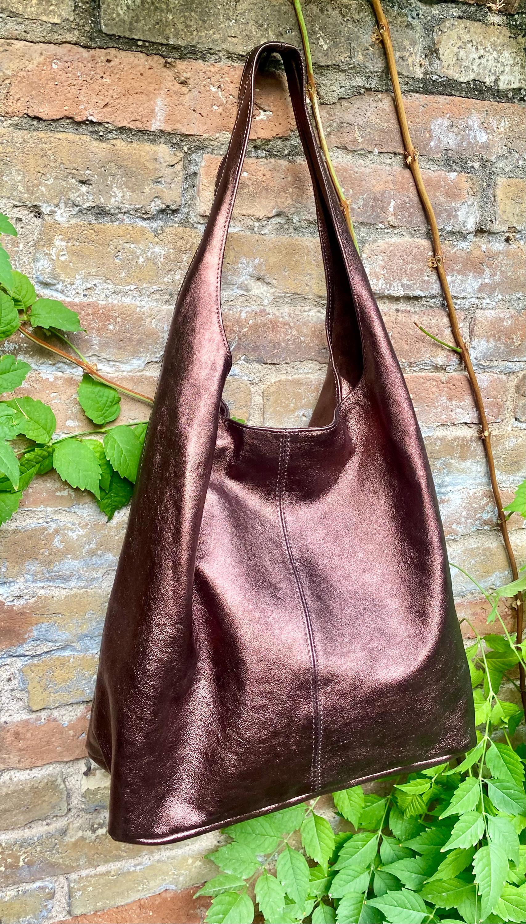 Slouch bag. Tote leather bag in burgundy- brown metallic leather with ZIPPER. Genuine leather purse. Shiny maroon leather shoulder bag