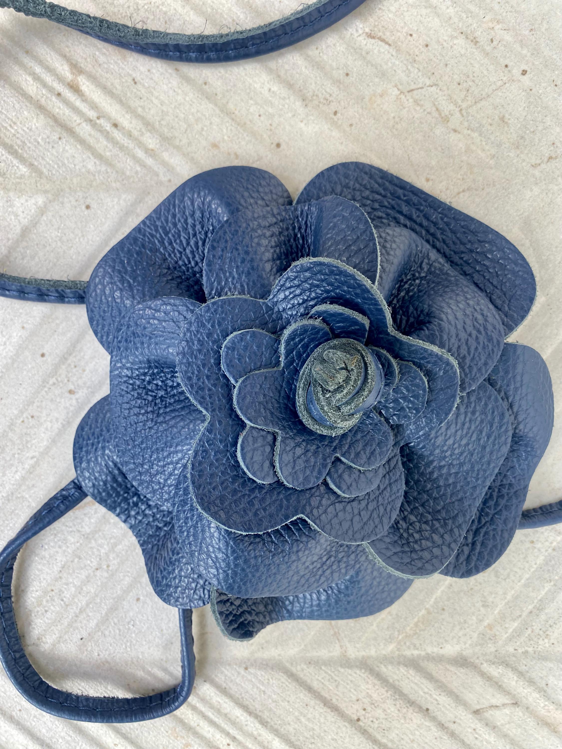 Flower leather belt in navy blue. Waist, overall or dress belt. Dark blue genuine leather. Navy rose belt. Large blue flower.
