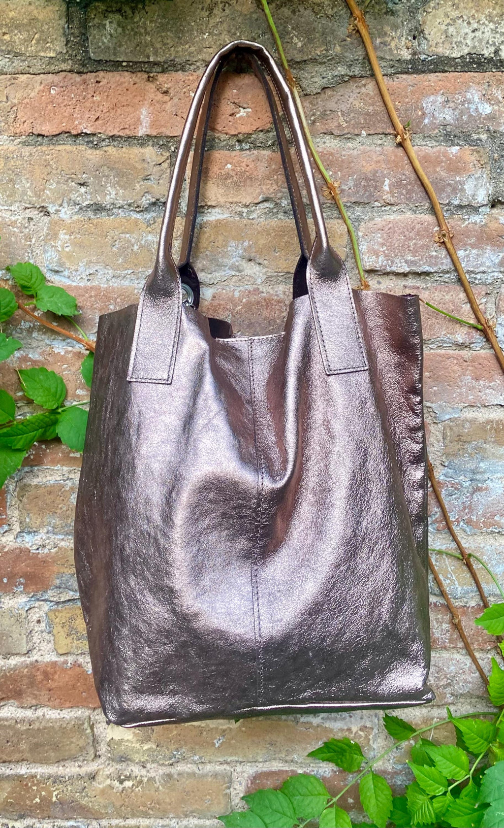 Shoulder leather bag in BRONZE. GENUINE leather shopper bag. Large carry all bag for your laptop, books. Metallic BRONZE leather purse