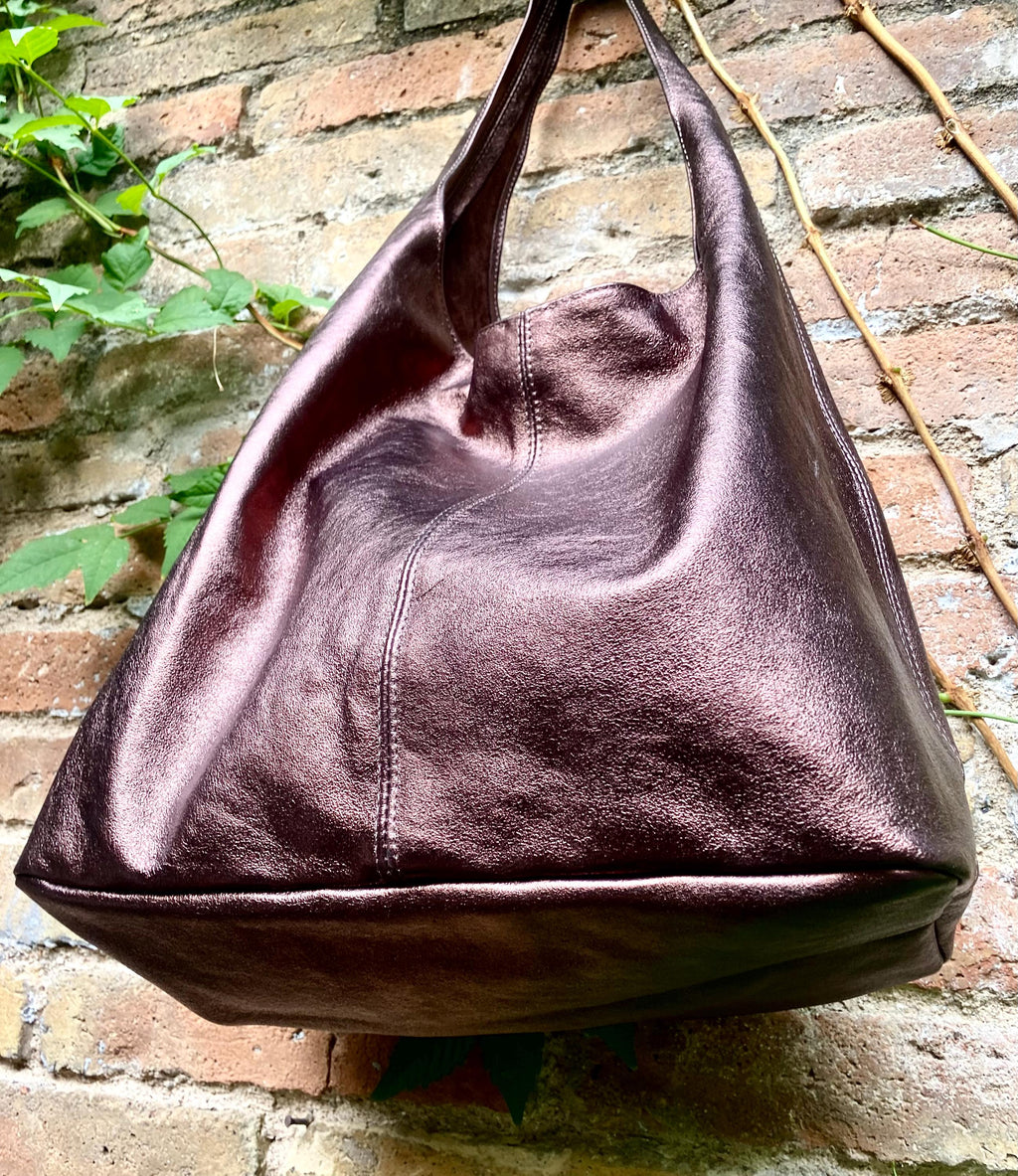 Slouch bag. Tote leather bag in burgundy- brown metallic leather with ZIPPER. Genuine leather purse. Shiny maroon leather shoulder bag