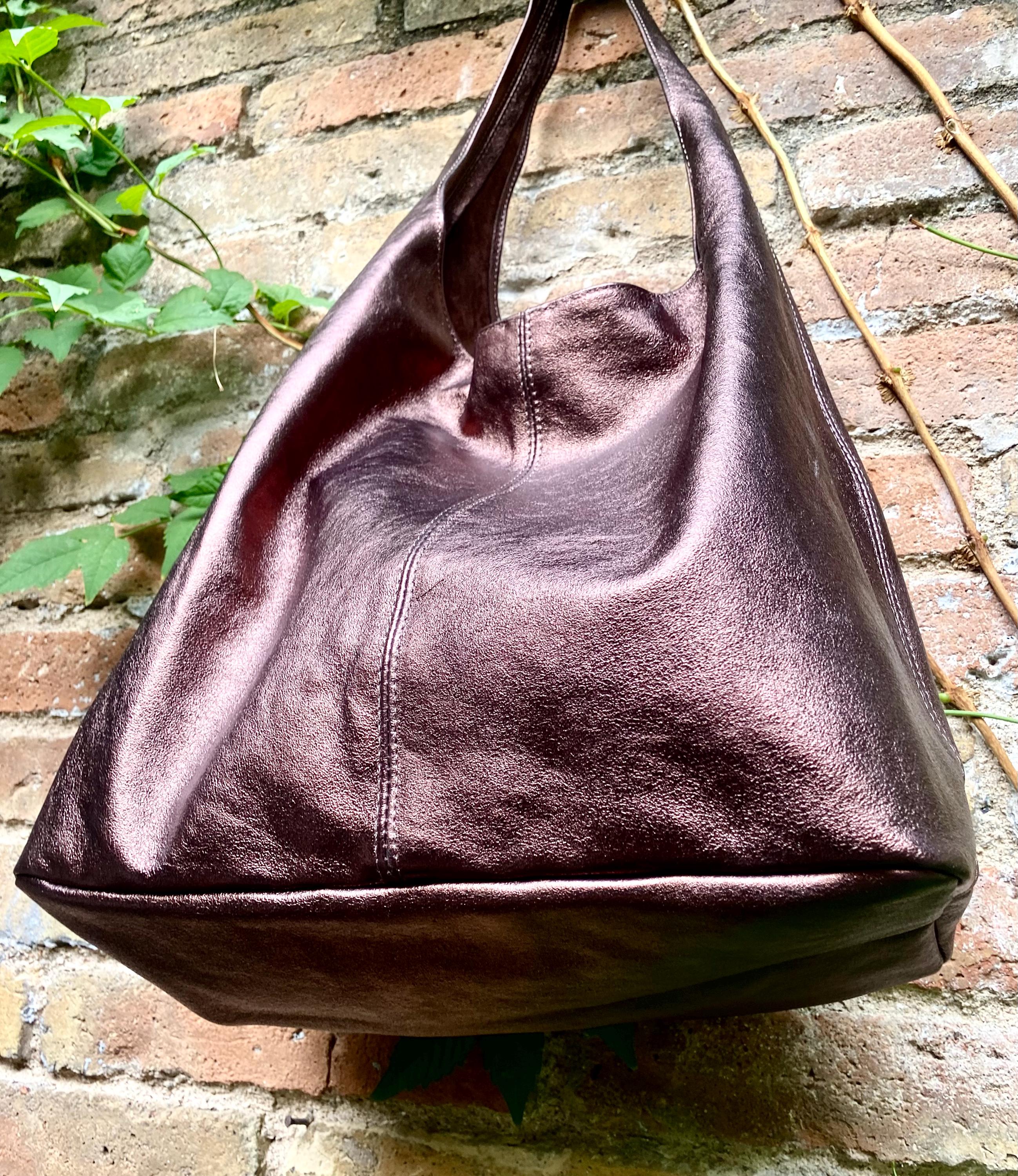Slouch bag. Tote leather bag in burgundy- brown metallic leather with ZIPPER. Genuine leather purse. Shiny maroon leather shoulder bag