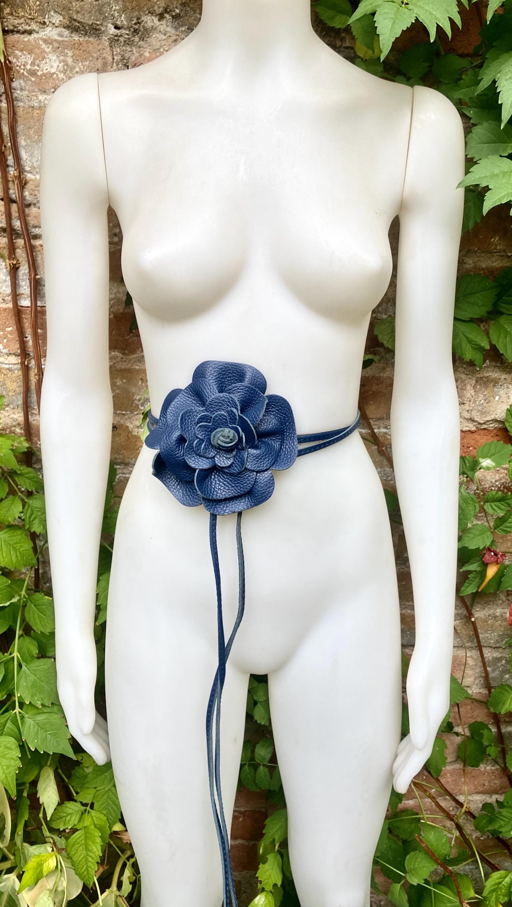 Flower leather belt in navy blue. Waist, overall or dress belt. Dark blue genuine leather. Navy rose belt. Large blue flower.