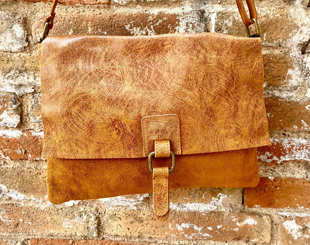 Camel brown suede bag. Genuine leather purse. cossbody / messenger bag in soft natural leather for books, tablets. Tan brown suede purse