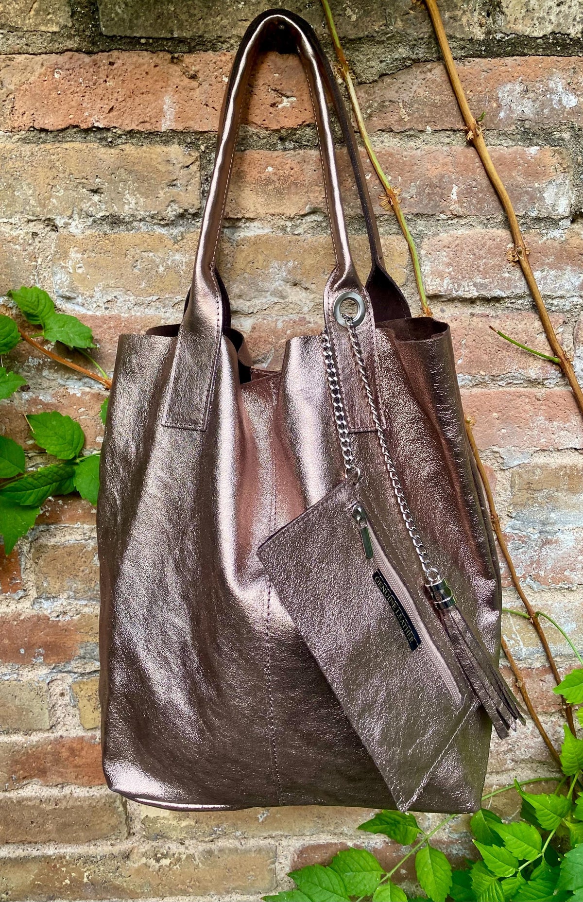 Shoulder leather bag in BRONZE. GENUINE leather shopper bag. Large carry all bag for your laptop, books. Metallic BRONZE leather purse