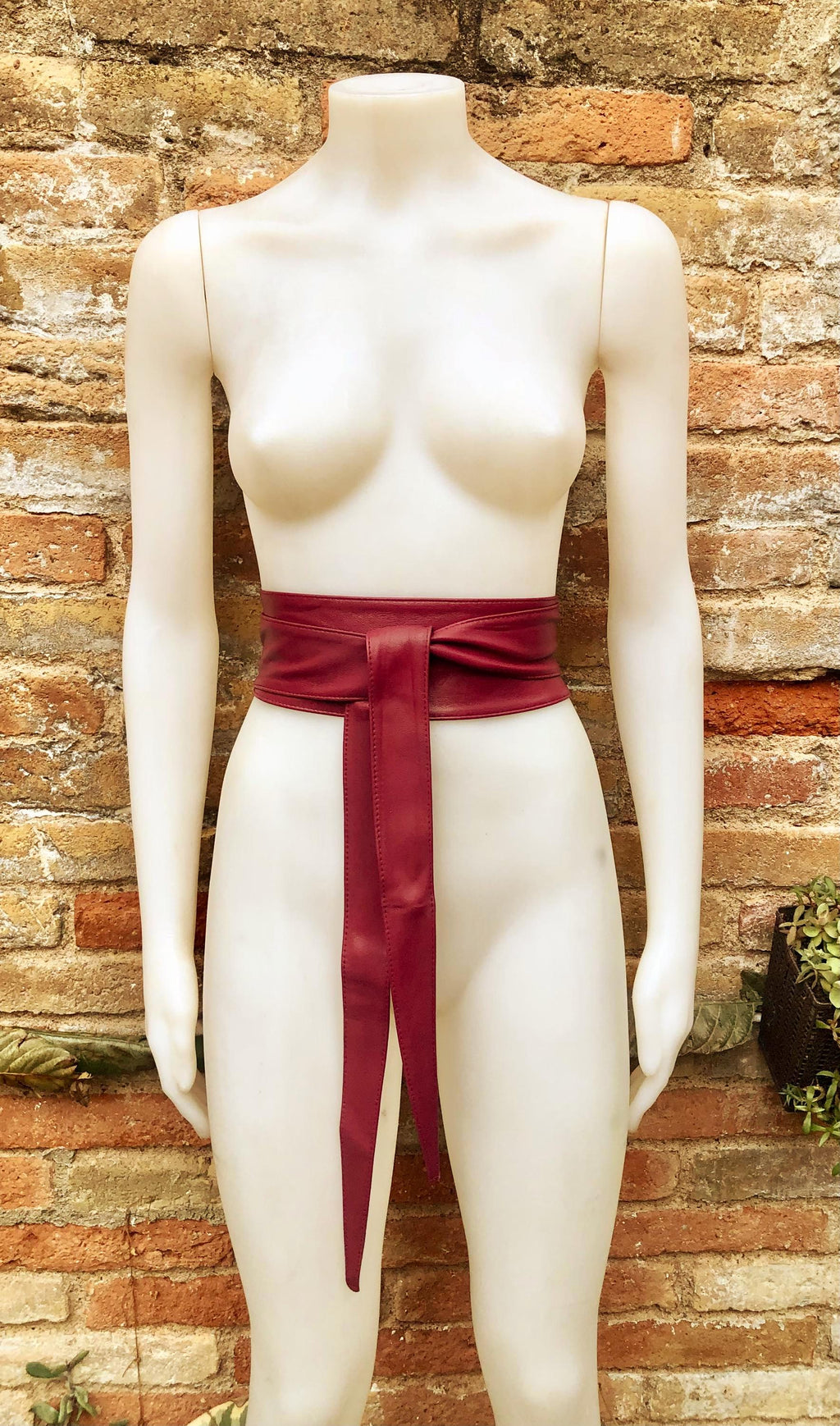 RED obi belt. Wrap belt in soft genuine leather. Wraparound waist belt. Wide style. Light burgundy boho dress belt. Dark red overall belt.