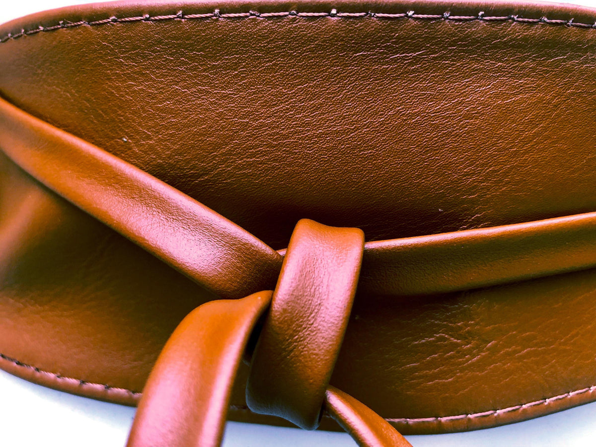 Obi belt in soft leather. Wrap belt in CAMEL BROWN. Waist belt in TOBACCO. Wraparound belt in brown genuine leather. Boho tan wide belt.