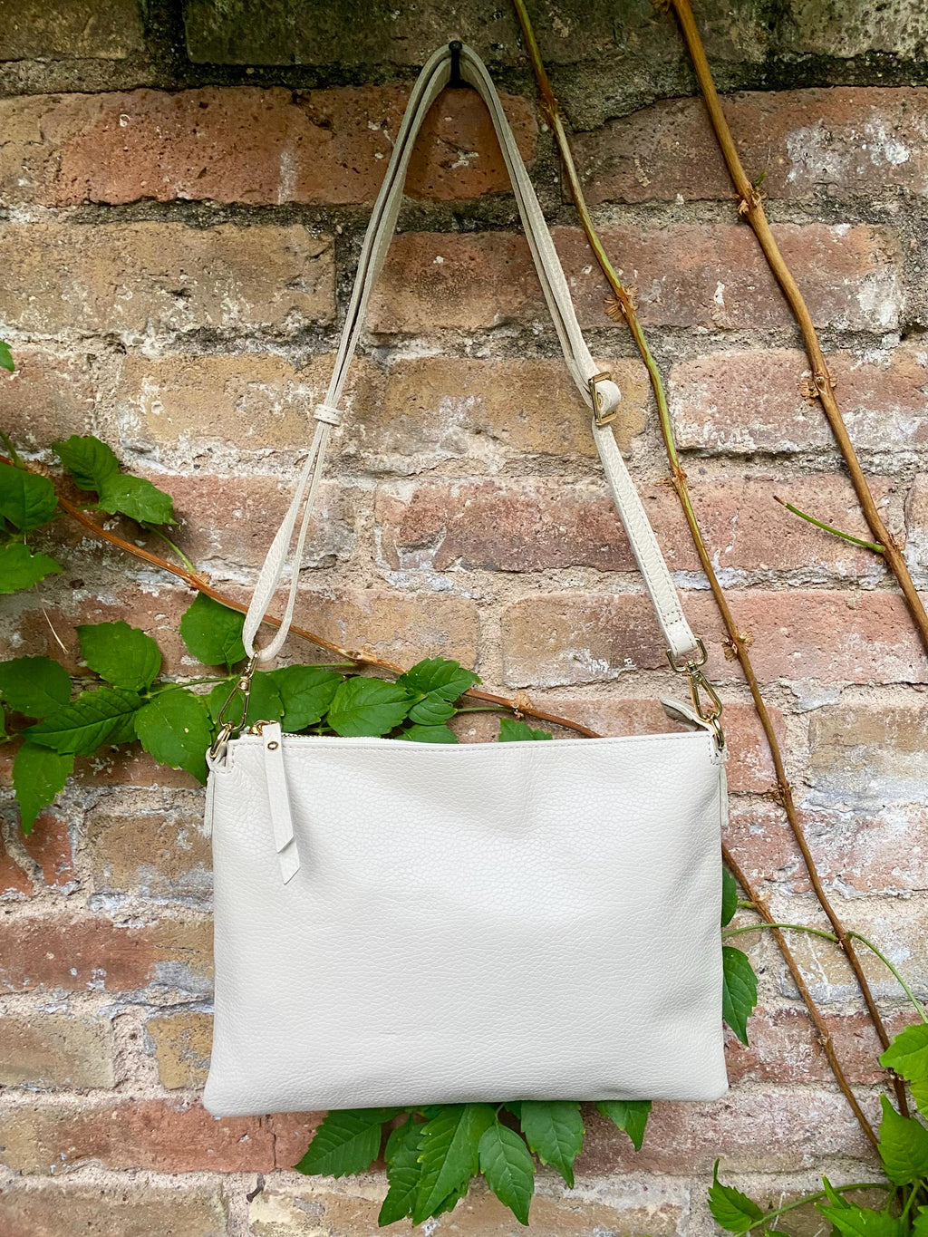 CREAM WHITE leather bag. GENUINE leather cross body / shoulder bag. Off white purse with adjustable strap + zipper.Soft leather messenger