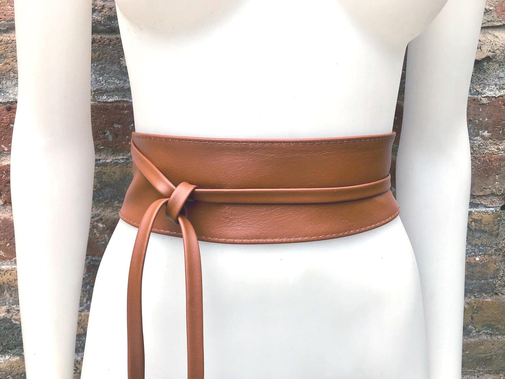 Obi belt in soft leather. Wrap belt in CAMEL BROWN. Waist belt in TOBACCO. Wraparound belt in brown genuine leather. Boho tan wide belt.