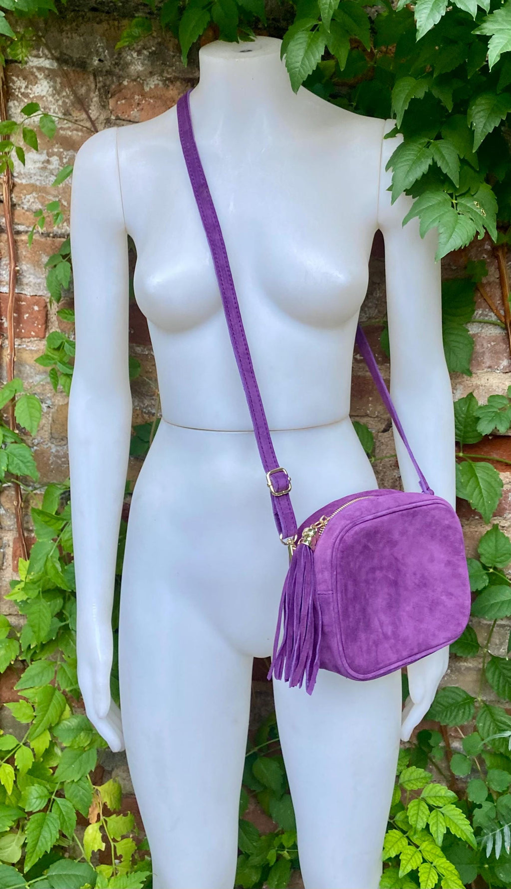 Purple suede bag with tassel. Small crossbody / shoulder bag in GENUINE leather. Boho PURPLE suede leather purse
