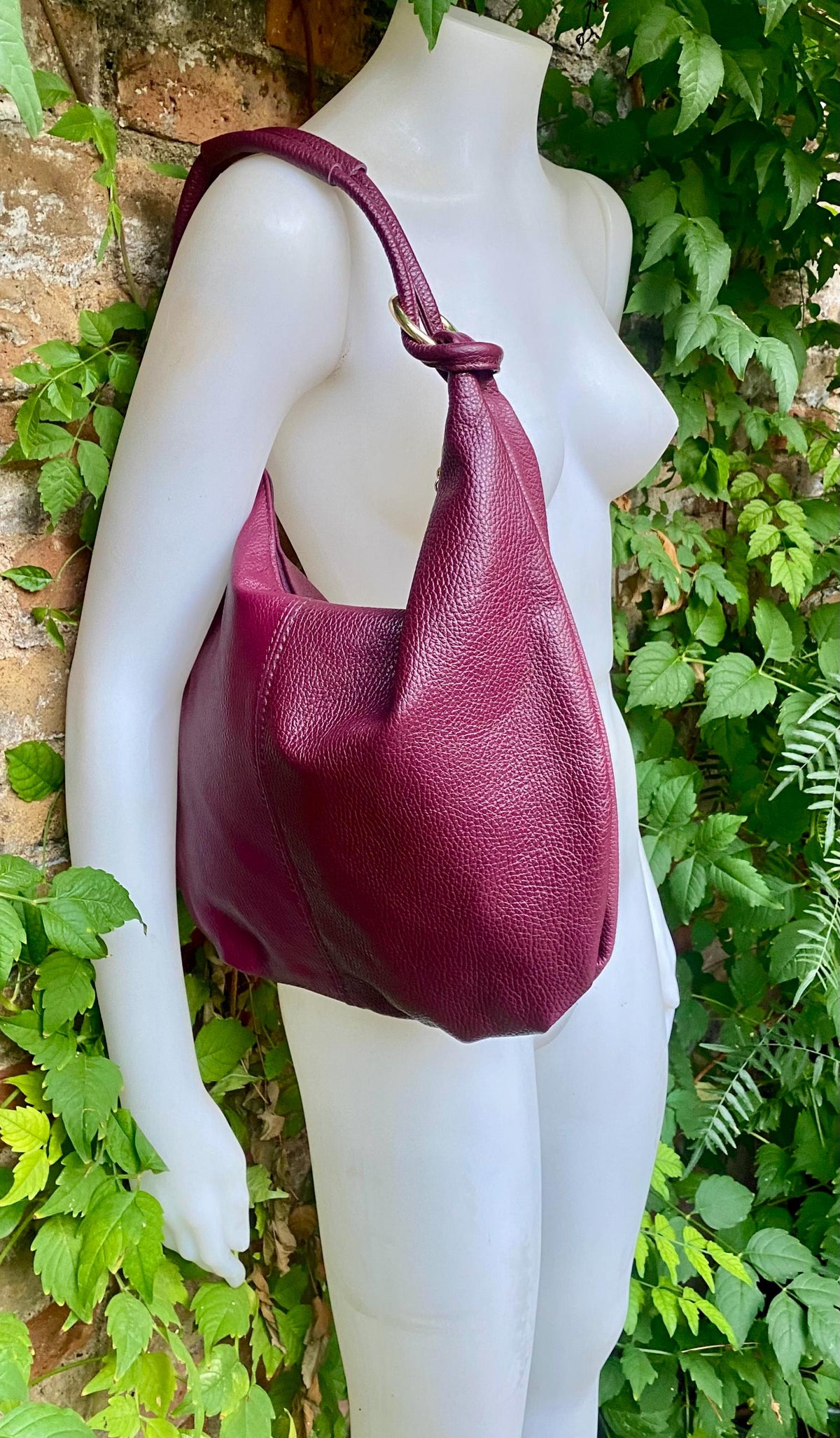 Burgundy leather slouchy bag with ZIPPER + lining. Soft natural genuine leather bag. Wine red leather purse. Dark red leather hobo bag