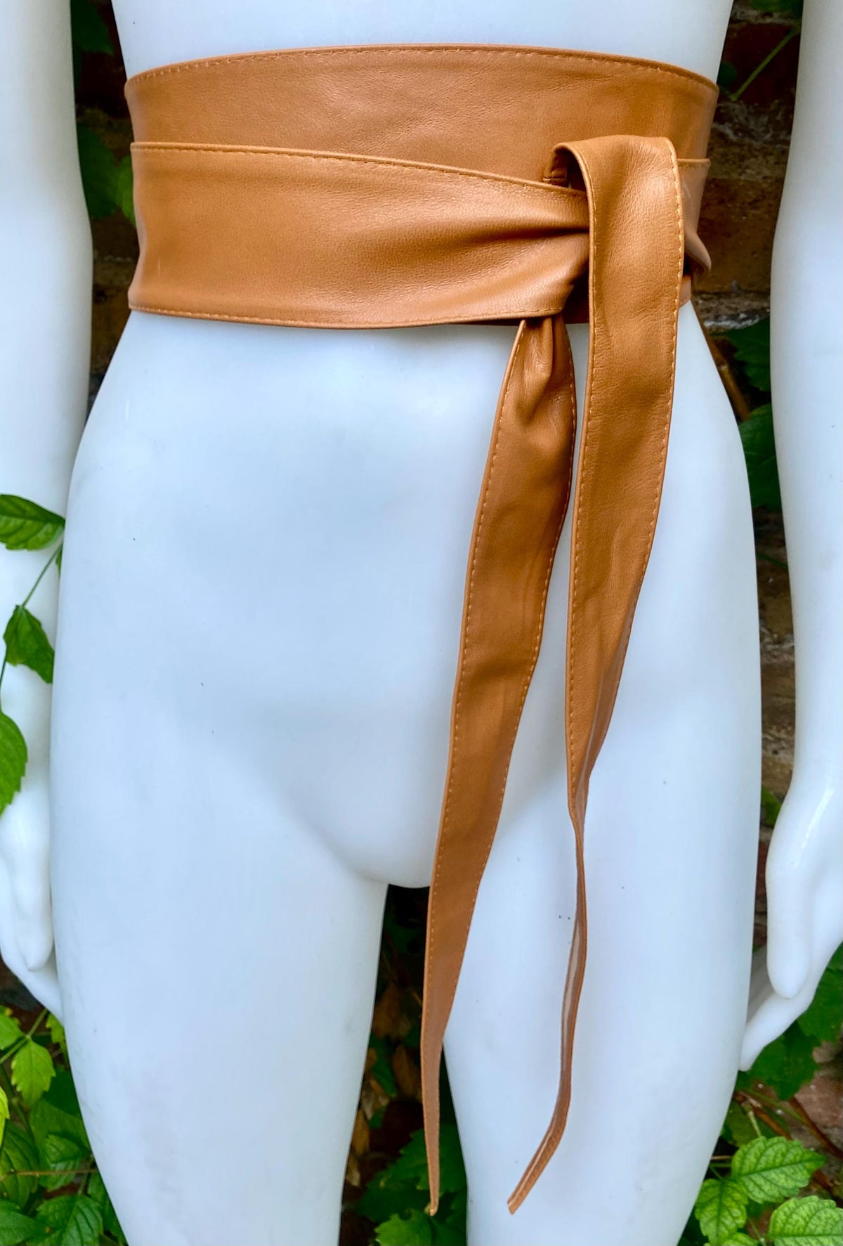 Light CAMEL brown wide obi belt. Wrap belt in soft genuine leather. Wraparound waist belt. Wide style. Light brown boho dress belt