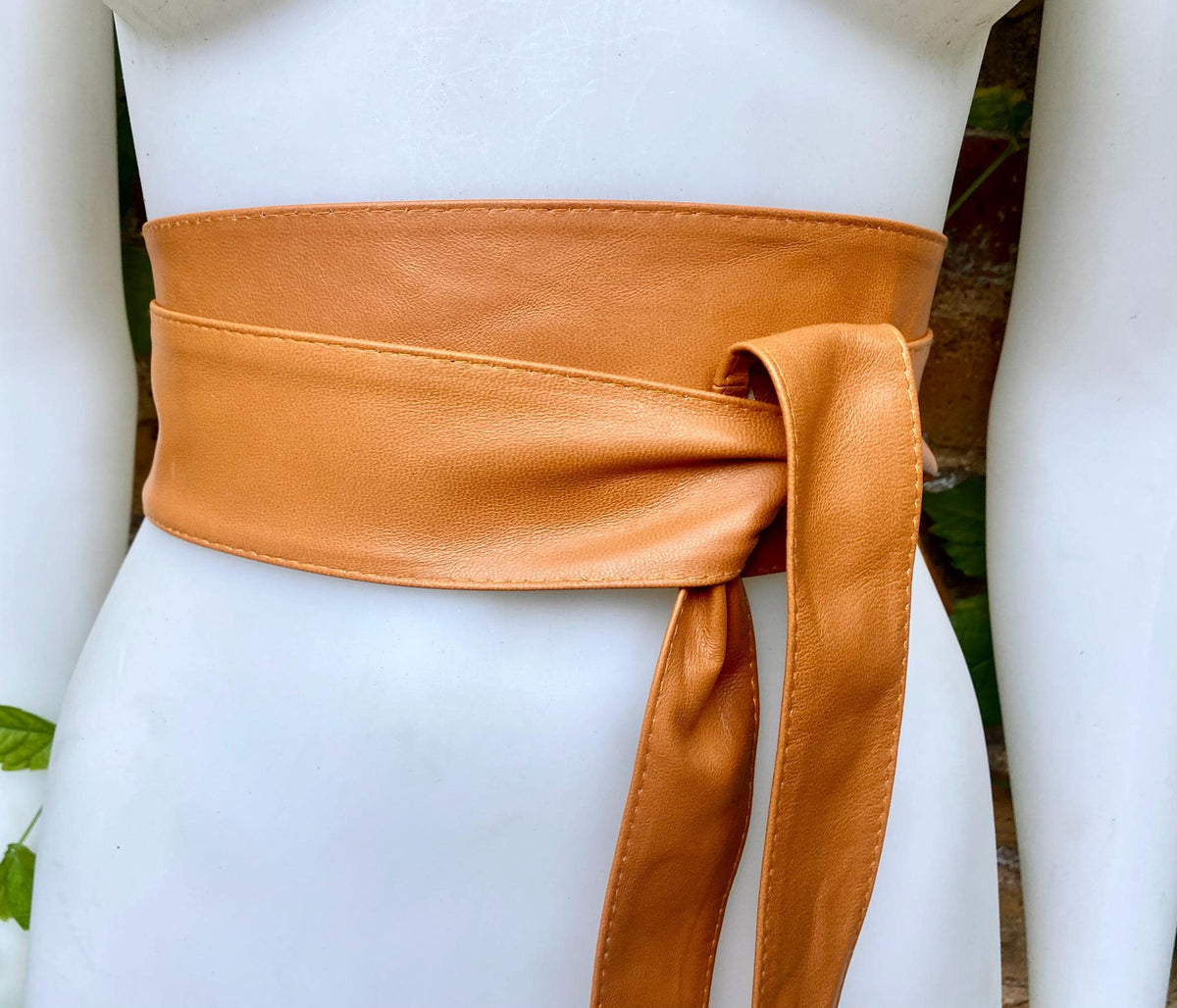 Light CAMEL brown wide obi belt. Wrap belt in soft genuine leather. Wraparound waist belt. Wide style. Light brown boho dress belt