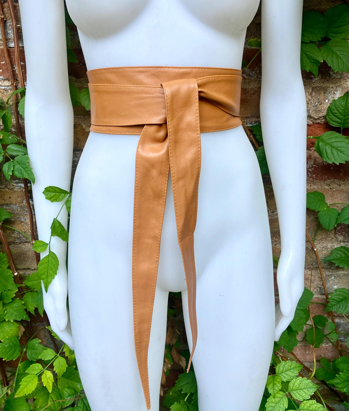Light CAMEL brown wide obi belt. Wrap belt in soft genuine leather. Wraparound waist belt. Wide style. Light brown boho dress belt