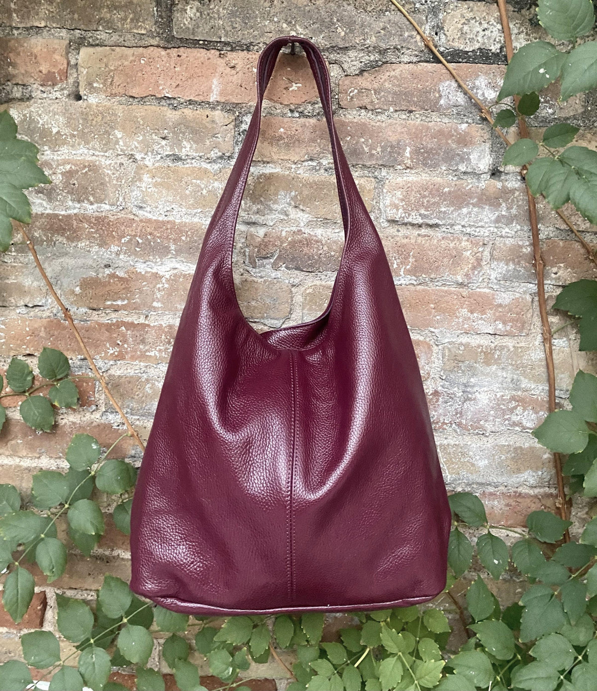 Burgundy slouch bag. Tote leather bag in wine red with ZIPPER. Soft genuine leather. Dark red leather purse. Wide strap leather shopper.