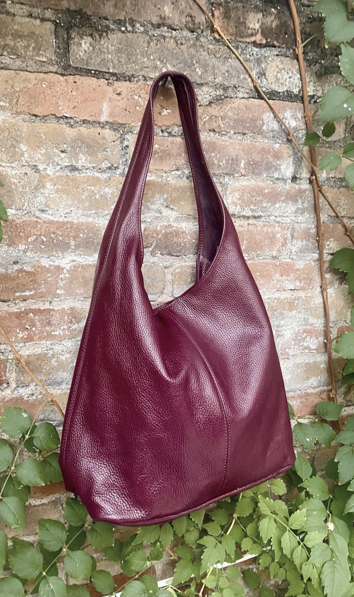 Burgundy slouch bag. Tote leather bag in wine red with ZIPPER. Soft genuine leather. Dark red leather purse. Wide strap leather shopper.